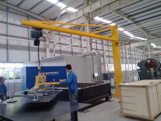  Application case of column cantilever crane